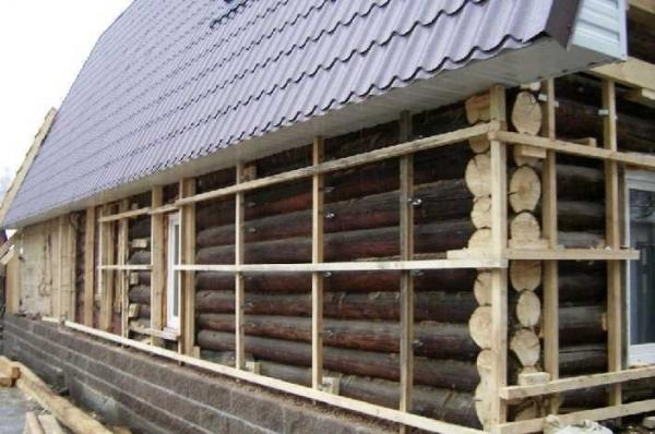 Как утеплять деревянный дом снаружи под сайдинг